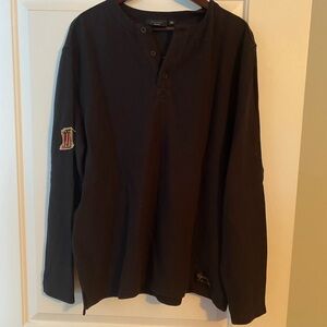Men’s Harley Davidson long sleeved shirt.